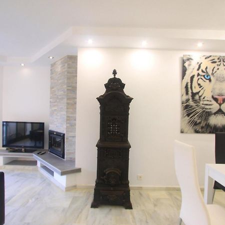 1080 Beachfront Penthouse 3 Floors Jacuzzi 2 Pools Wifi Roof Terrace Марбеля Екстериор снимка